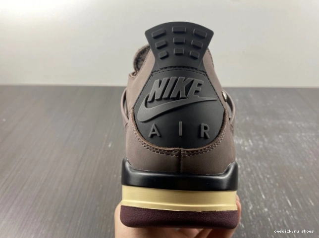 Rep MA 4 DV6773-220 ORE AIR VIOLET JORDAN A MANIERE RETRO 0601